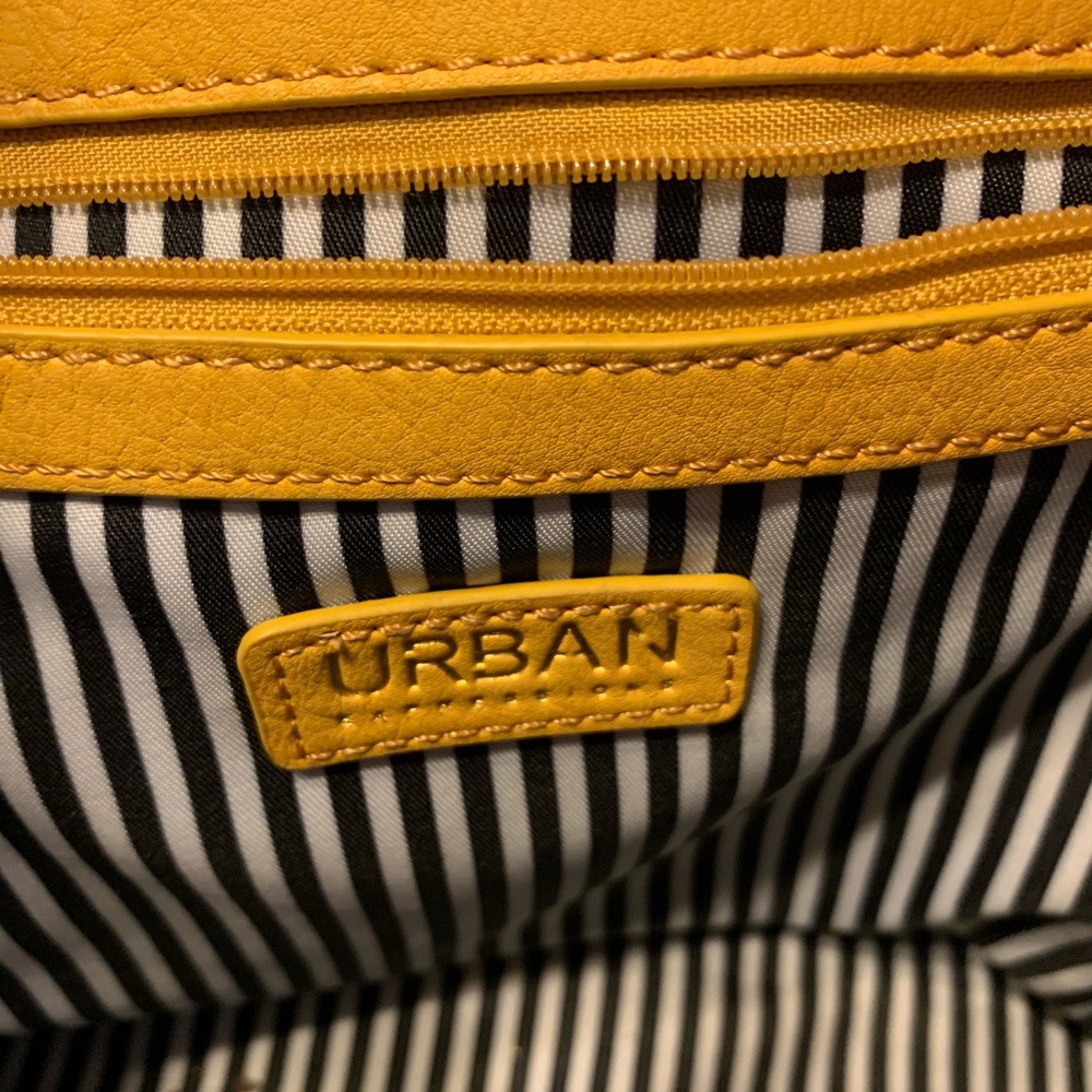 Handbag - Picture 3 of 3